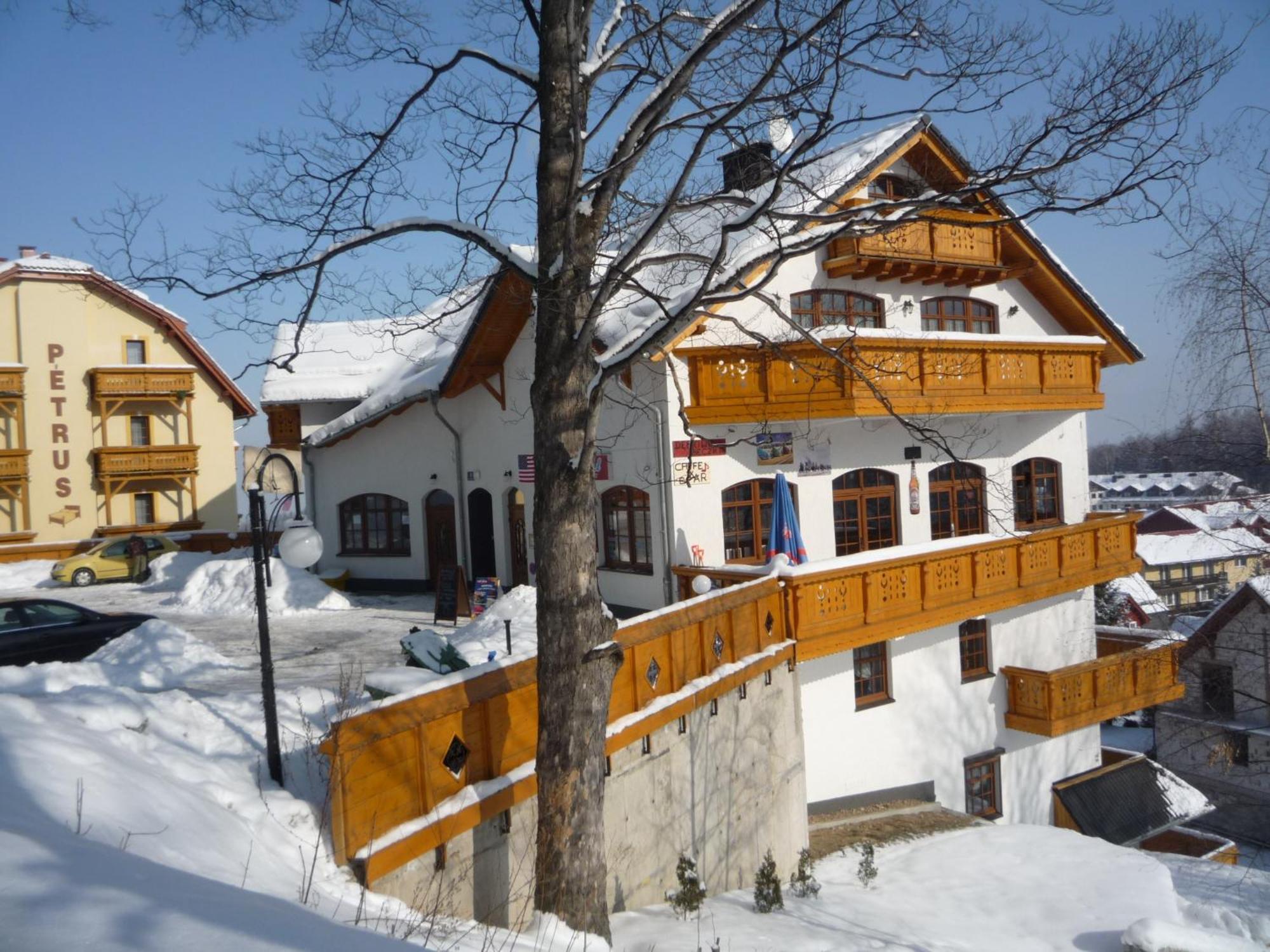 Pod Gwiazdami - Centrum Z Tarasem I Kominkiem Apartmán *
